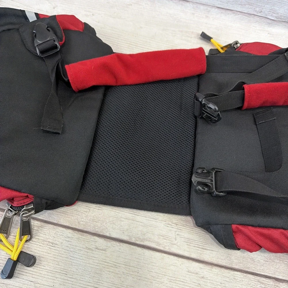 Mountainsmith K9 Dog Pack 2 Medium Red Nylon Very Good Minimal Use